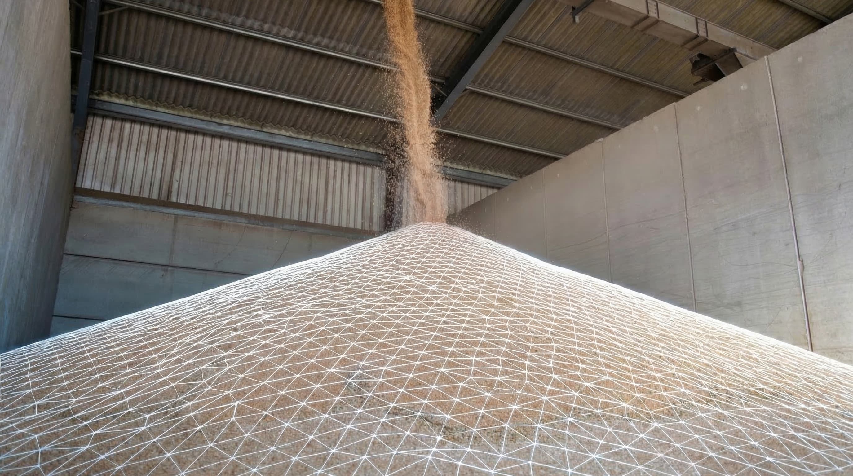 3D scan of bulk material pile in a storage bay